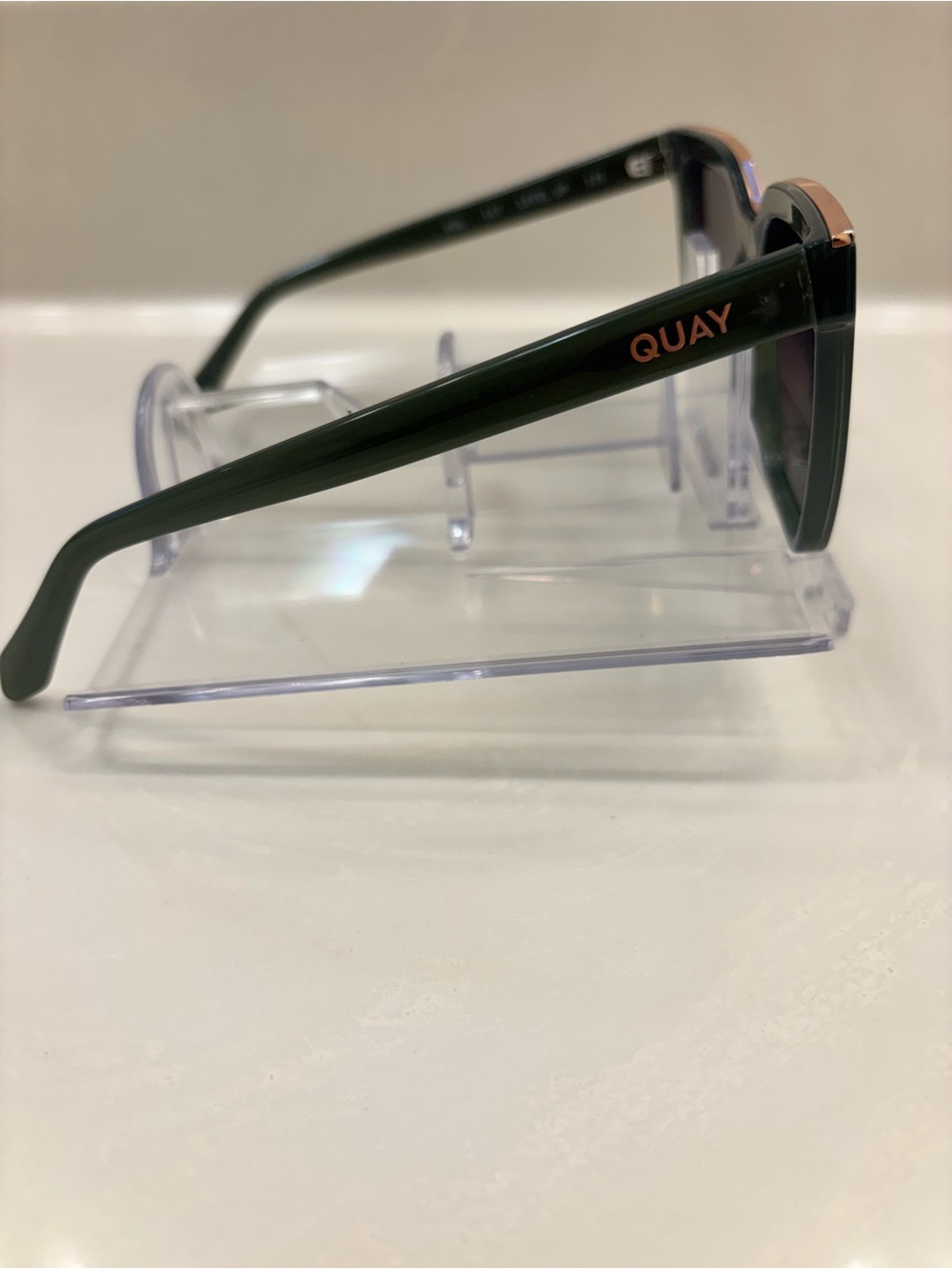 Quay Level Up Oversized Square Sunglasses Green Plastic Frame Gray Polarized - Picture 6 of 13